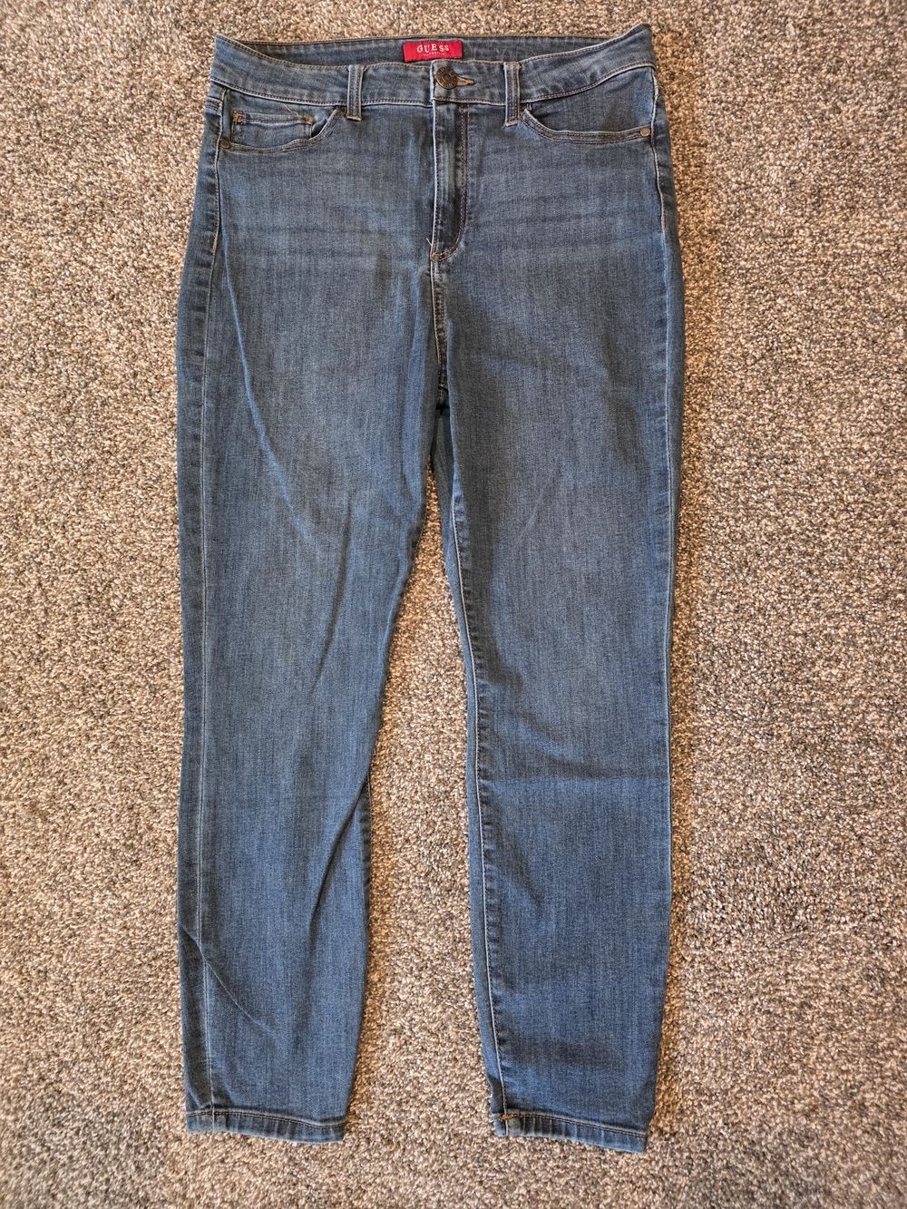 Guess Skinny Jeans in Medium Blue Wash